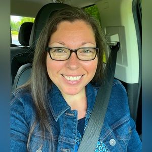 Meet your Posher, Laura